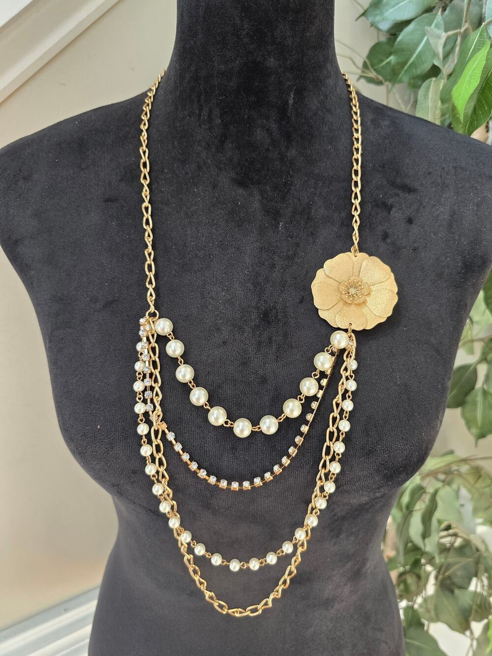 Lightweight Gold Tone Layered Chain Faux Pearl Flower Statement Necklace